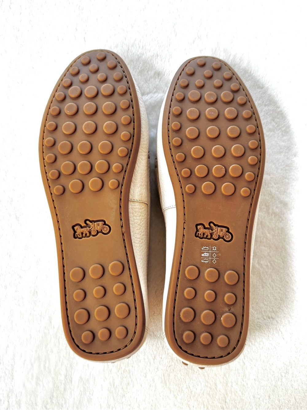 Coach Cream Leather Bow Tassel Loafers - Picture 7 of 12